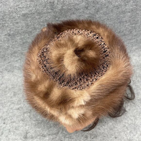 Vintage 1950's Union Made Women's Open Crown Brown Fur Net Halo Hat Pom Pom - Picture 4 of 6